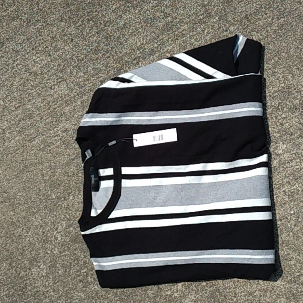 New Tahari sweater